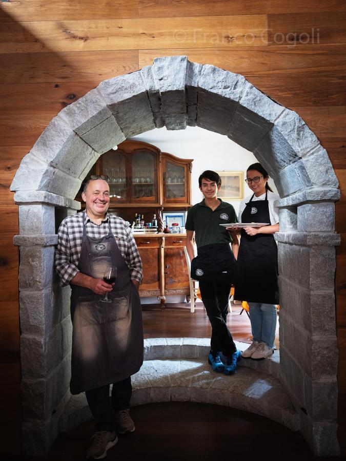 Agriturismo Borgo Titol Tramonti di Sopra Luaran gambar