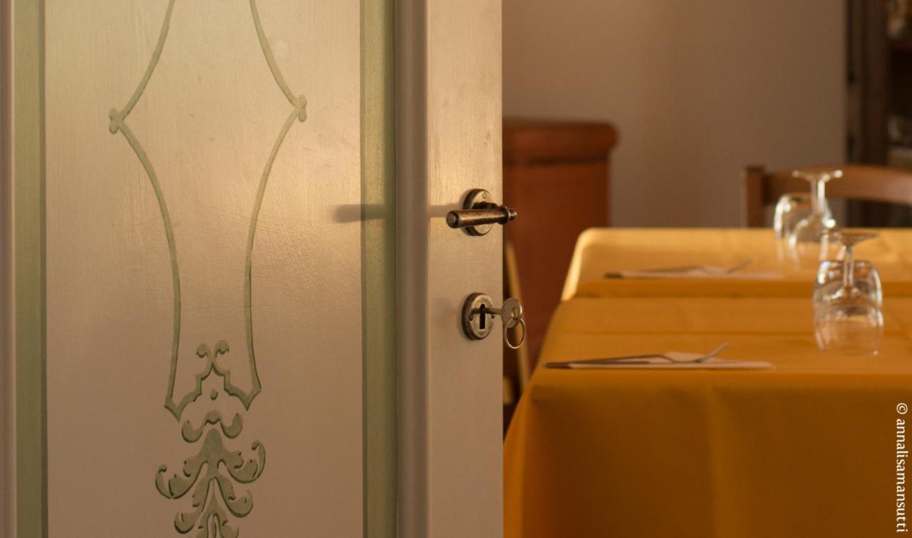 Agriturismo Borgo Titol Tramonti di Sopra Luaran gambar