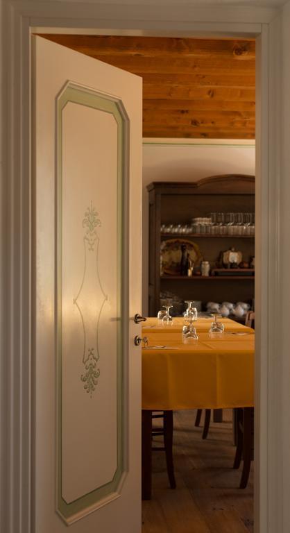Agriturismo Borgo Titol Tramonti di Sopra Luaran gambar